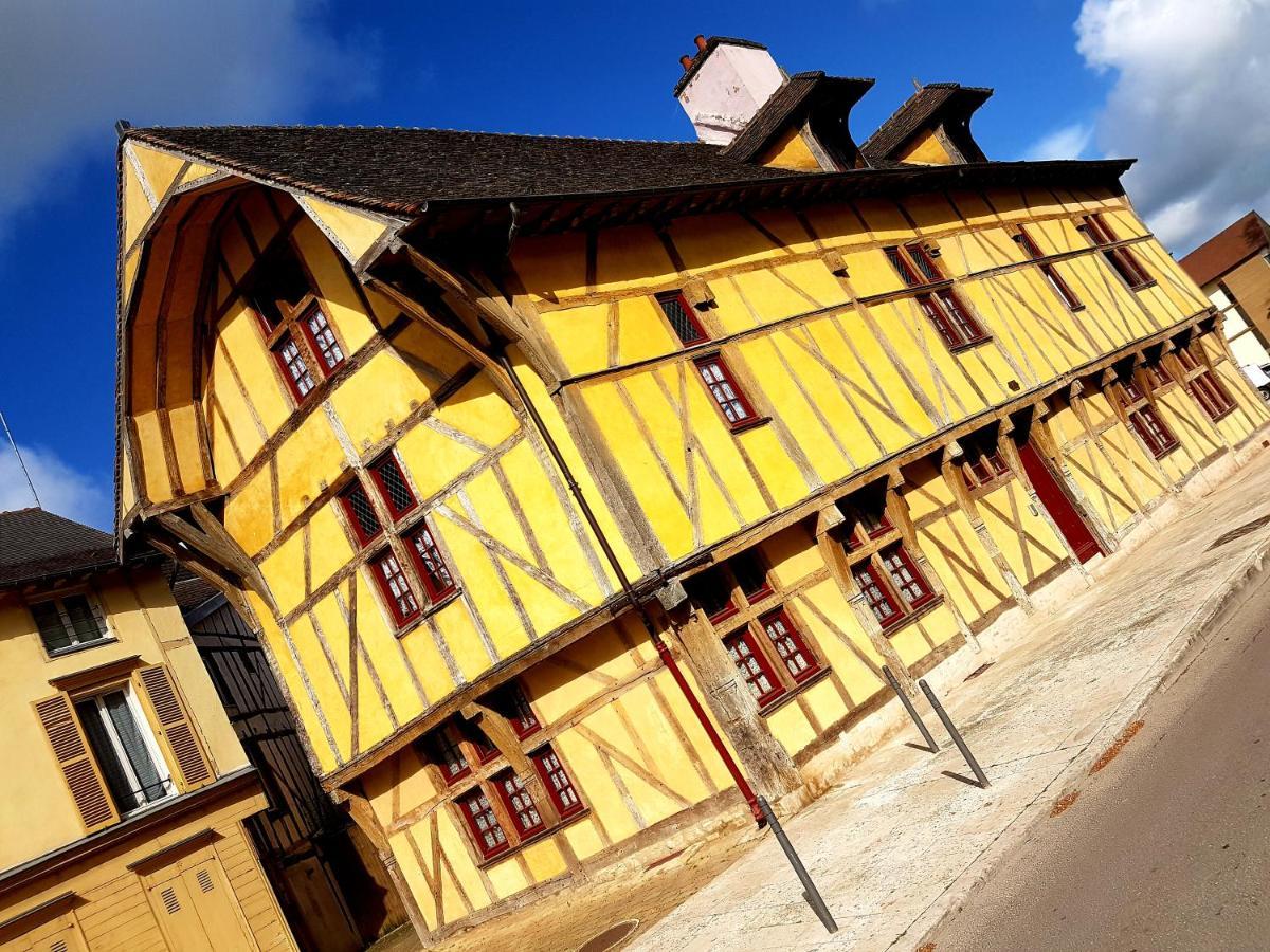 Maison Du Dauphin 1534 Troyes Buitenkant foto